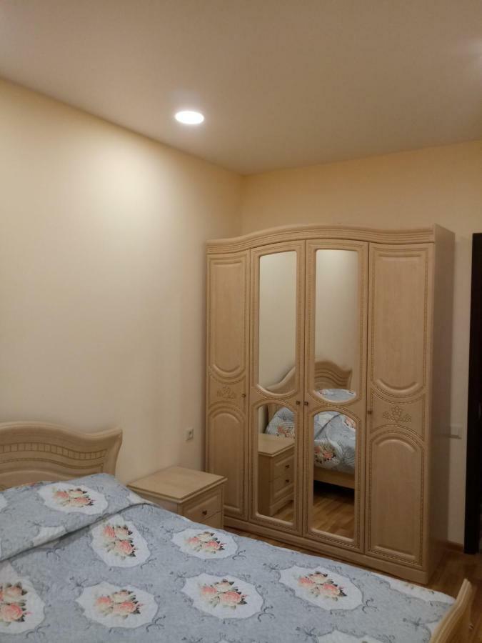 Flat In City Centre شقة باتومي